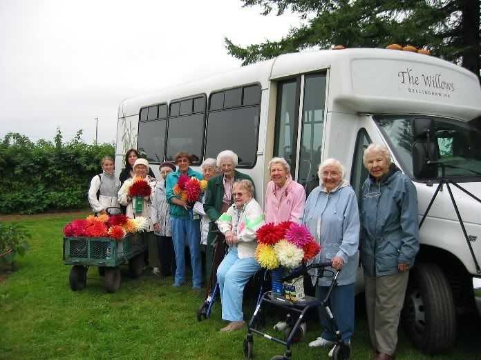 Willows Residents & Bus