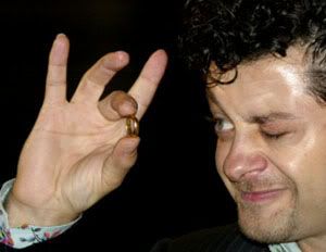 Andy Serkis inspecting, sirr