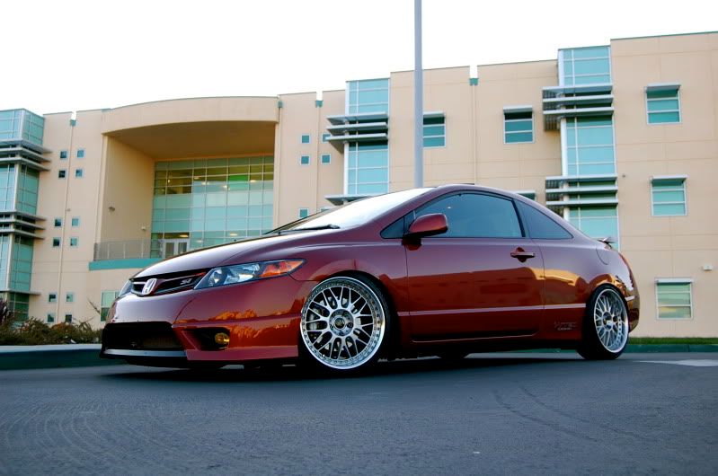 Yet another stanced Honda Civic Si