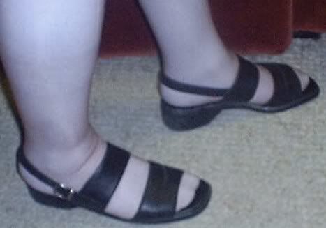Low-Heel Sandals - Cherokee
