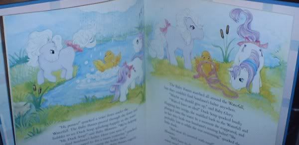 Book - MLP - Baby Firefly's Adventure - Inside Shot