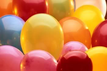 http://i17.photobucket.com/albums/b54/General_UnCo/ballons.jpg