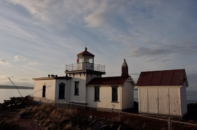 IMAGE: http://i17.photobucket.com/albums/b58/SLIGHTLY42/Discoverypark/IMG_3499-Version2.jpg