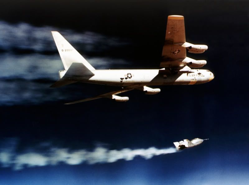 B-52andX-24ALaunch.jpg