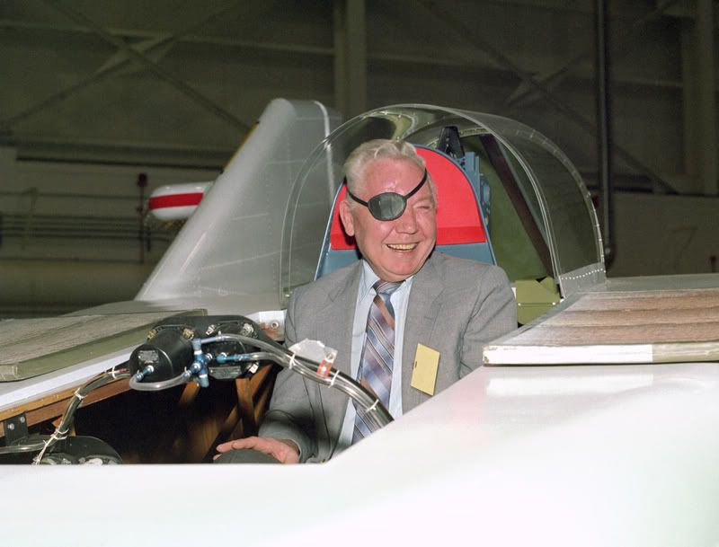 EC97-44302-11a.jpg