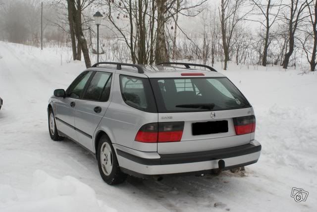 http://i17.photobucket.com/albums/b65/elektronikfreak/Saab_9-5_3x.jpg
