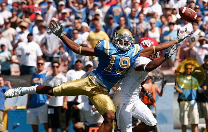 IMAGE: http://i17.photobucket.com/albums/b66/bcole93742/fsu%20football/_MG_1038.jpg