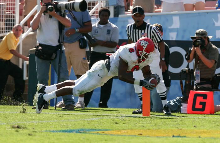 IMAGE: http://i17.photobucket.com/albums/b66/bcole93742/fsu%20football/_MG_1651.jpg