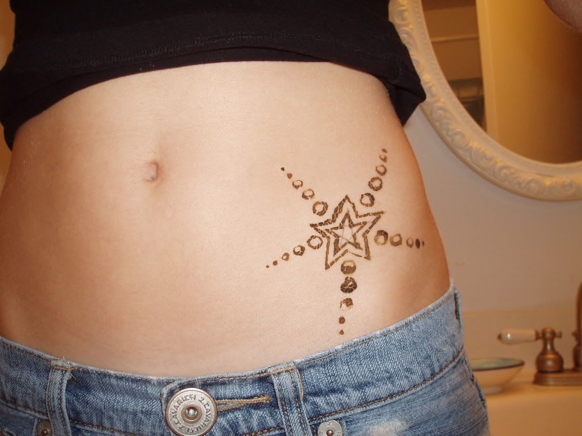 bubble star tattoo on sexy stomach