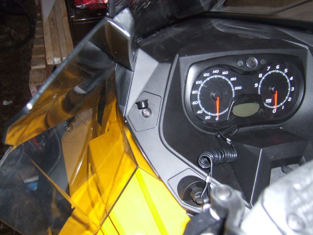 New Tundra heated visor wiring SkiDoo Snowmobiles Forum