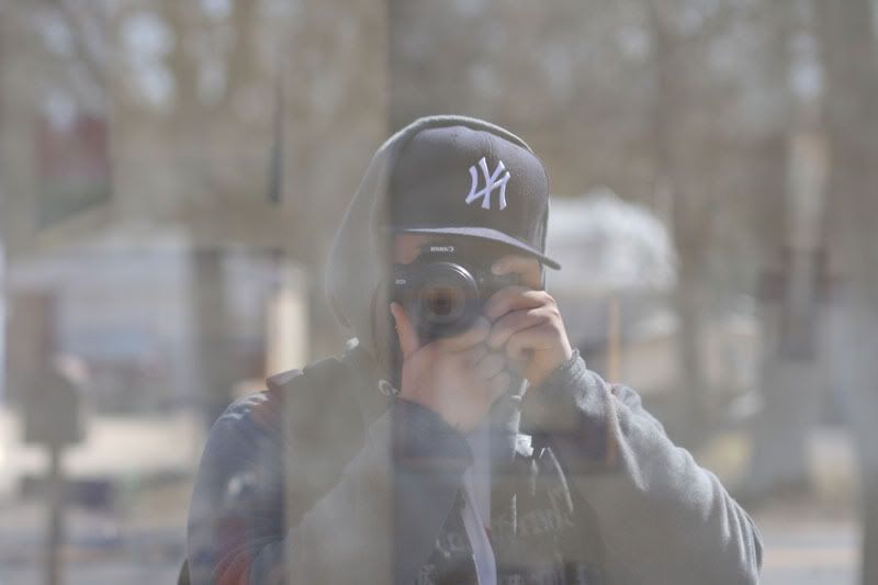 IMAGE: http://i17.photobucket.com/albums/b70/porgers/me.jpg