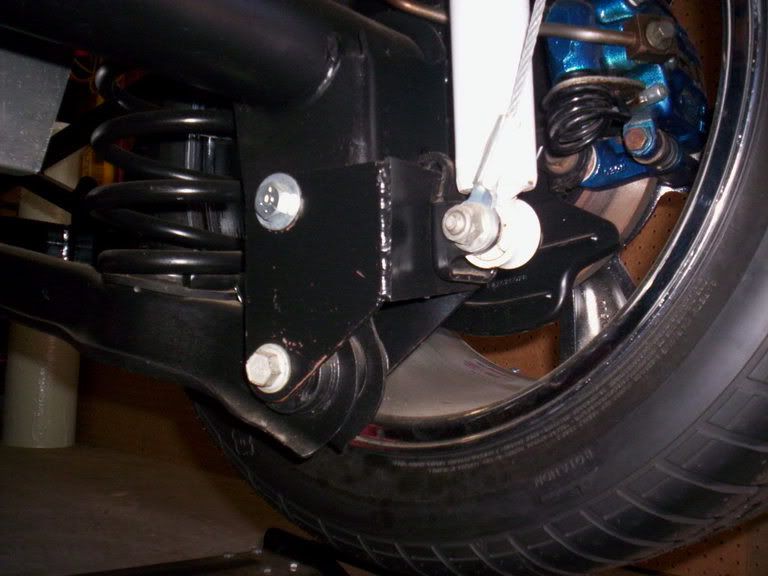 Need pictures of rear traction lock brackets installed on axles Factory Five Racing Forum