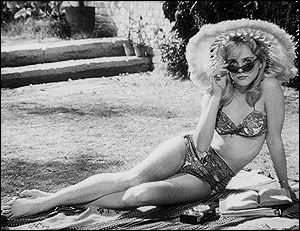 Forum Image: http://i17.photobucket.com/albums/b72/NathanHess/Film/kubrick_lolita.jpg