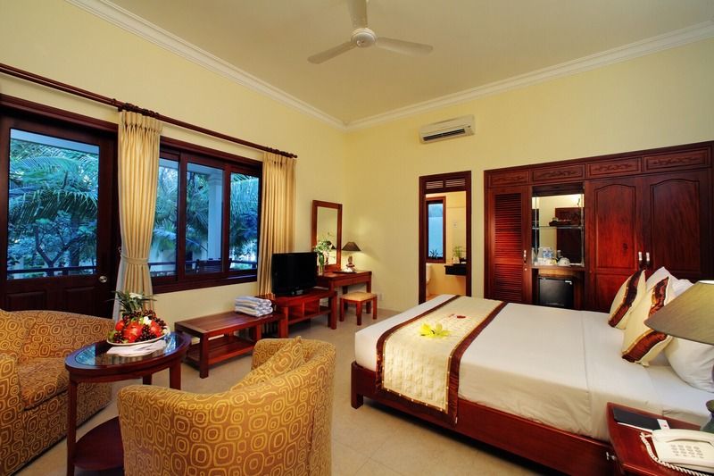 Mình có book 2 phòng ở resort Golden Coast 3 ngày 2 đêm (ngày đi 30/4 và ngày về 2/5) - 1