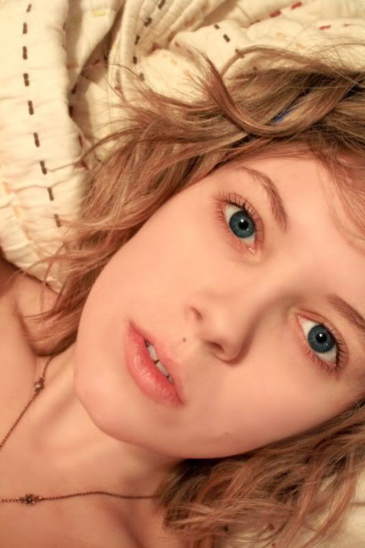 IMAGE: http://i17.photobucket.com/albums/b75/kpretzel3/kk-2.jpg