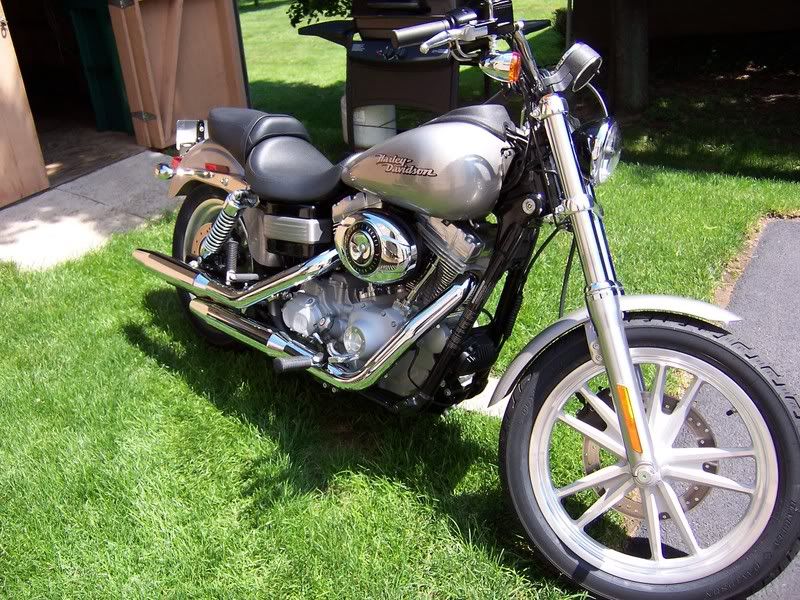 http://i17.photobucket.com/albums/b76/BikerFry/100_3318.jpg