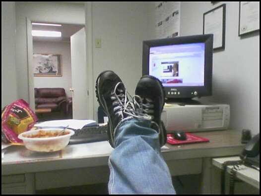 http://i17.photobucket.com/albums/b76/BikerFry/feet.jpg