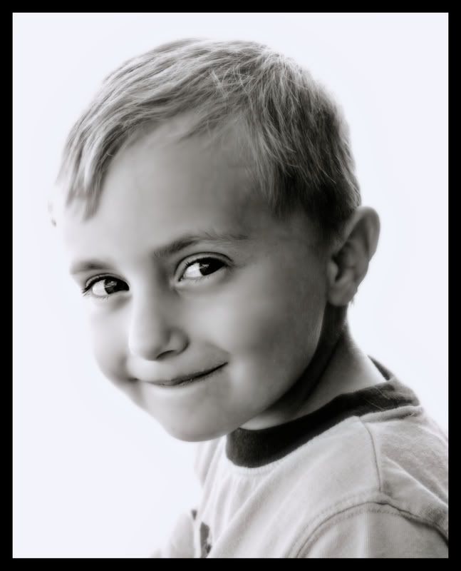 IMAGE: http://i17.photobucket.com/albums/b77/2babies/owenbw2.jpg