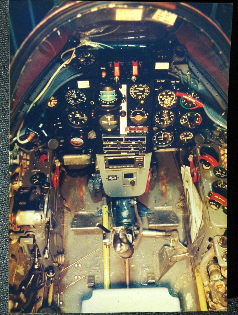Cockpit.jpg