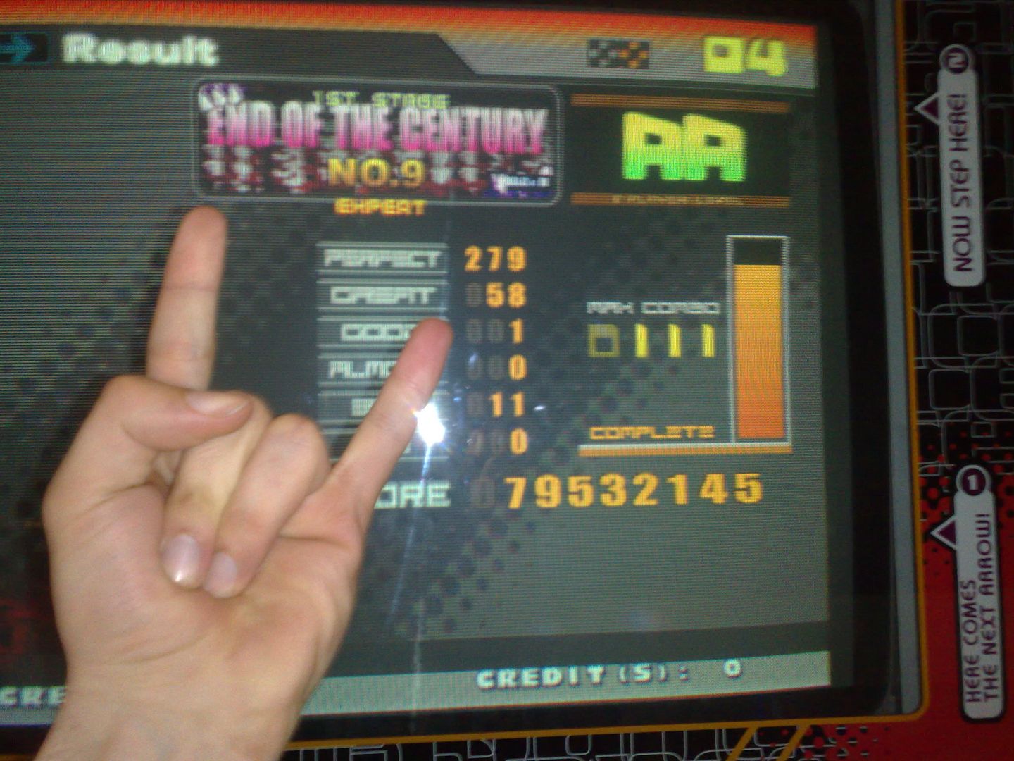 http://i17.photobucket.com/albums/b82/Ali_R_In_Da_House_2010/DDR%20scores%202011/180620111583.jpg