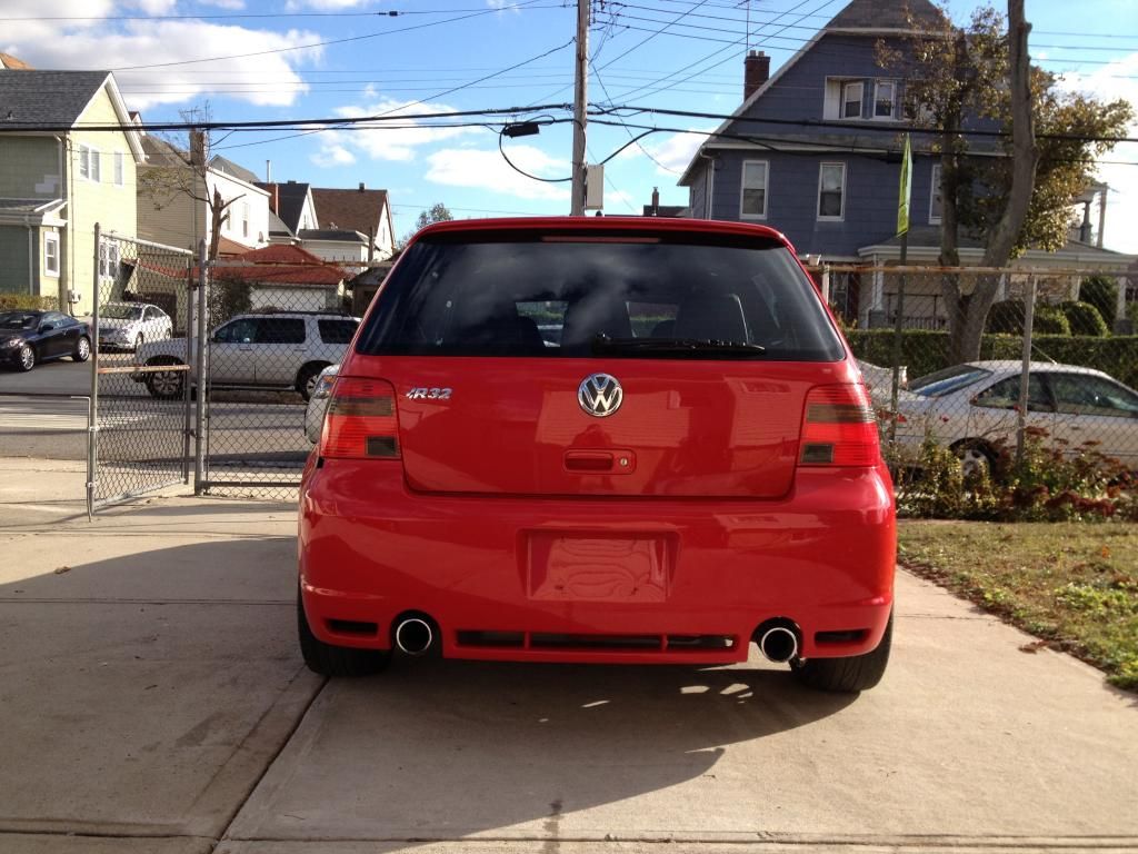 Red R32