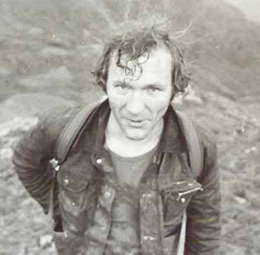 IMAGE: http://i17.photobucket.com/albums/b86/hectormac/Xhack_Glencoe_Lightning.jpg