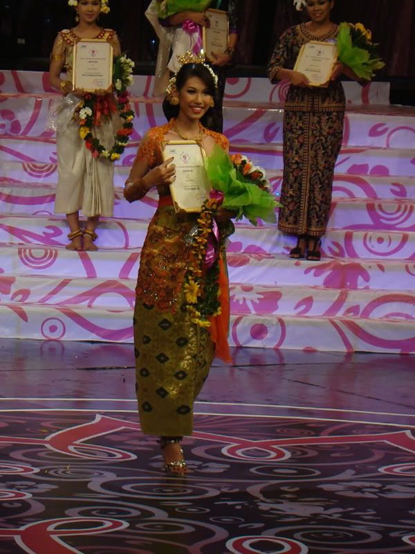 miss asean tv charming 2010 indonesia data sili pertiwi 1st first run-up runner up