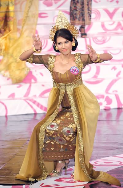 miss asean charming tv 2010 indonesia data sili pertiwi national costume