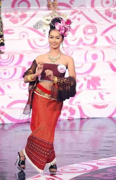 miss asean charming tv 2010 thailand prattana laopha national costume
