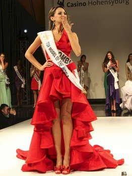 top model of the world 2010 winner miss colombia carolona rodriguez