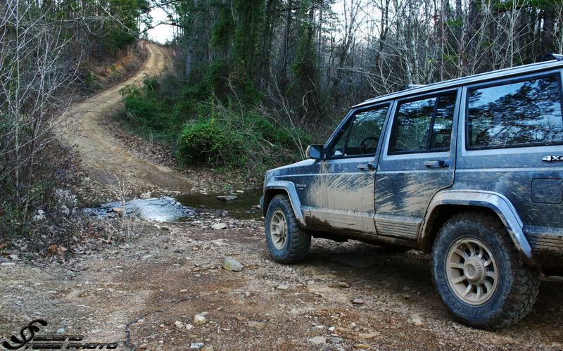 IMAGE: http://i17.photobucket.com/albums/b90/Annihilator95/SRT/Jeep_1_copy.jpg