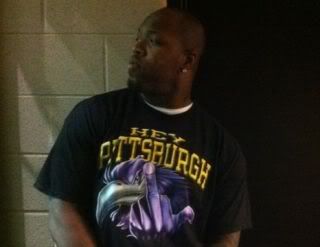 Terrell-Suggs-Pittsburgh-Middle-Finger-Shirt.jpg