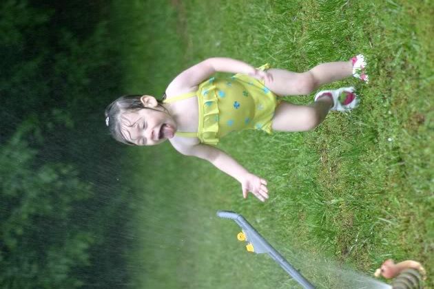 IMAGE: http://i17.photobucket.com/albums/b92/CammiNoelle/IMG_4160.jpg