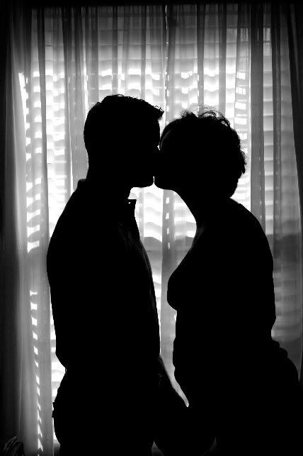 IMAGE: http://i17.photobucket.com/albums/b92/CammiNoelle/IMG_7001copyBW.jpg