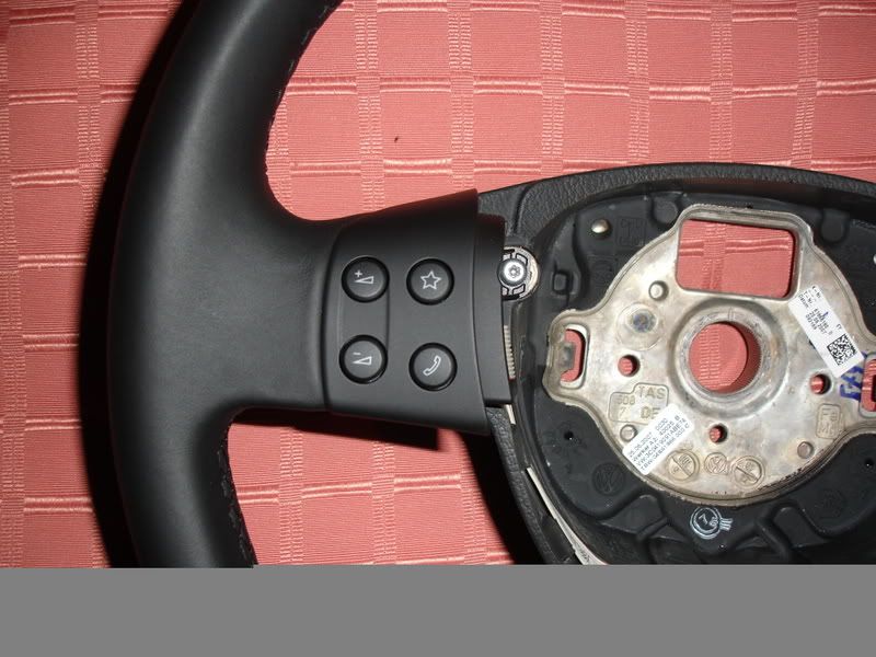 [Mk5 Golf] ***Update 8/10/07 ** Multifunction Steering Wheel Audio