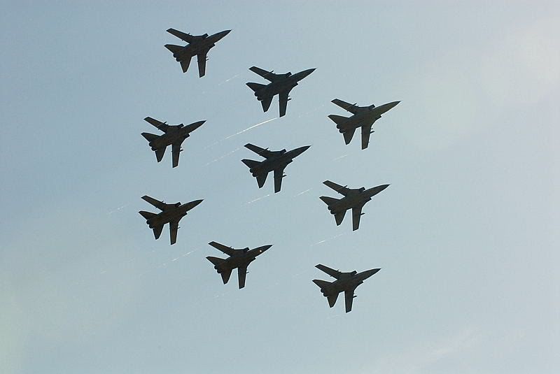 http://i17.photobucket.com/albums/b94/dodrums/leuchars2006/DSC_4063.jpg