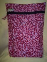 Size 3 Red Snowflake Wetbag