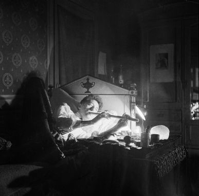 IMAGE: http://i17.photobucket.com/albums/b96/dogdream/opiumsmoker_zpsb3edb5d5.jpg