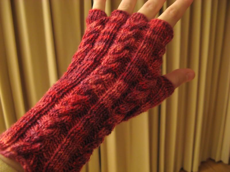 One Skein Lace Fingerless Gloves Knitting Pattern from SweaterBabe.com