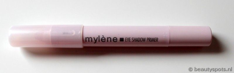 Mylène eye shadow primer