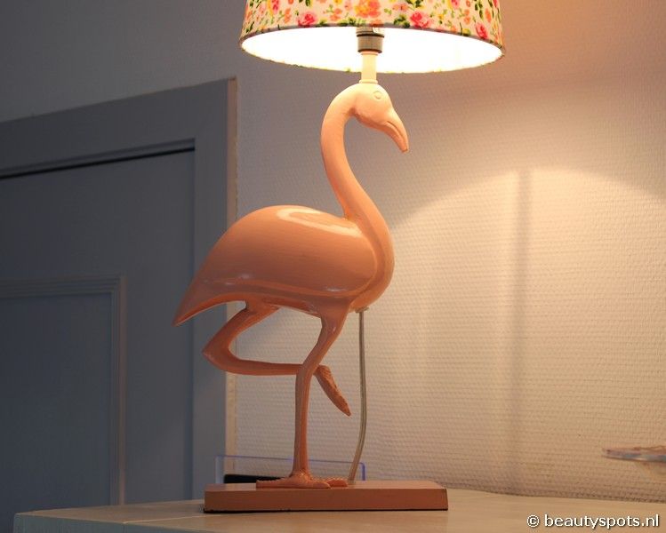 Rice Flamingo Lamp