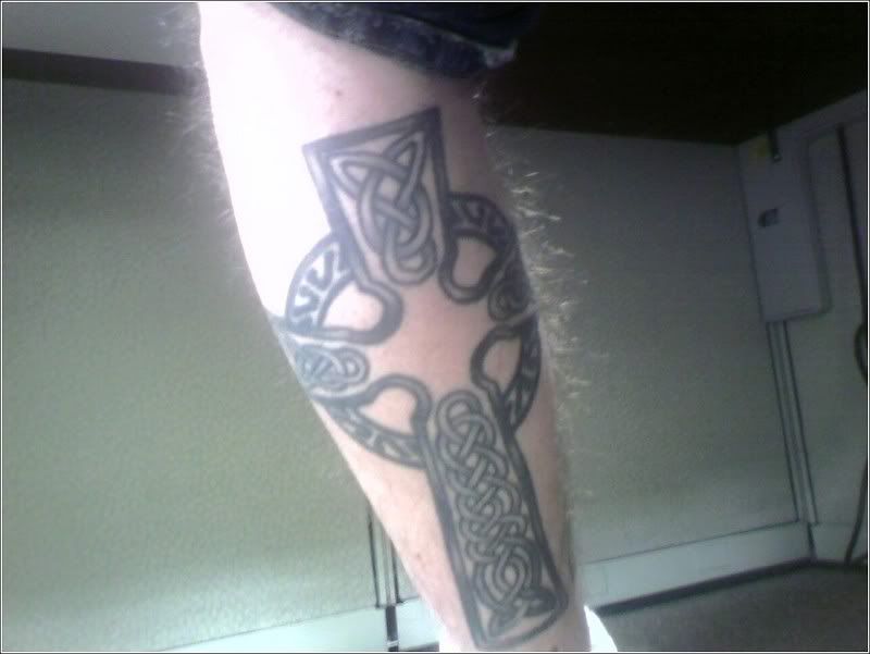 https://i17.photobucket.com/albums/b84/kcos45/cross.jpg