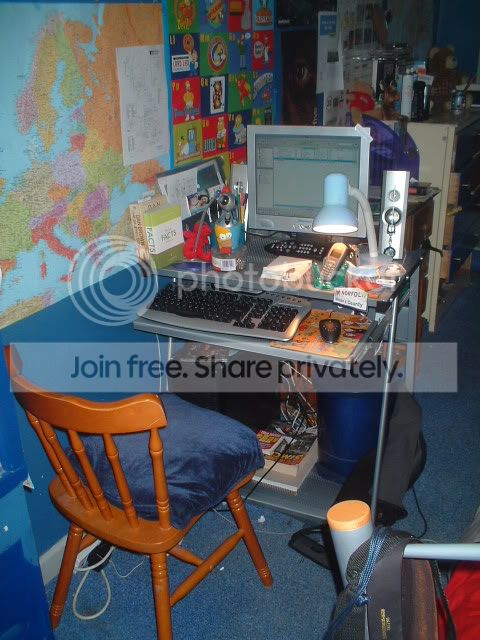Desk003.jpg